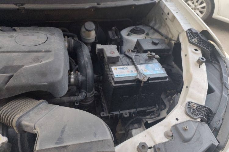 Used Dongfeng Fengon S560 2019 1.8L CVT Elite Model Engine Bay Left