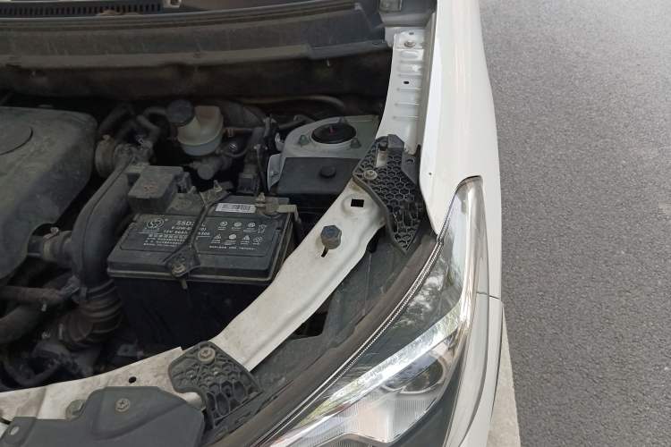 Used Dongfeng Fengon S560 2019 1.8L Manual Urban Model Engine Bay Left