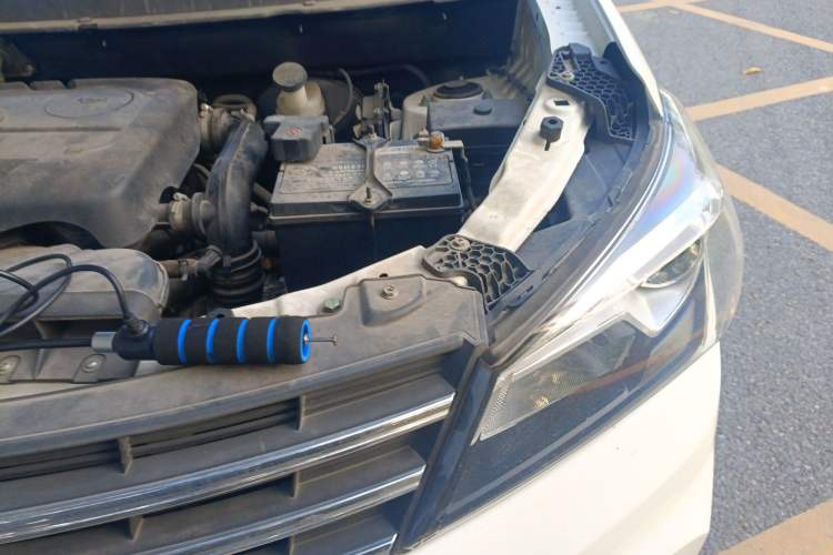 Used Dongfeng Fengon S560 2019 1.8L CVT Elite Model Engine Bay Left