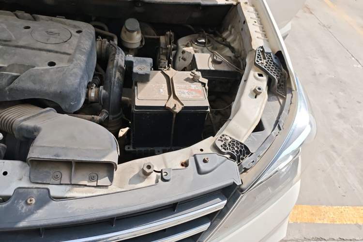 Used Dongfeng Fengon S560 2019 1.8L Manual Urban Model Engine Bay Left
