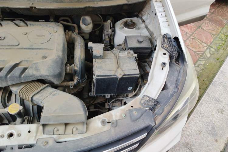 Used Dongfeng Fengon S560 2019 1.8L Manual Urban Model Engine Bay Left