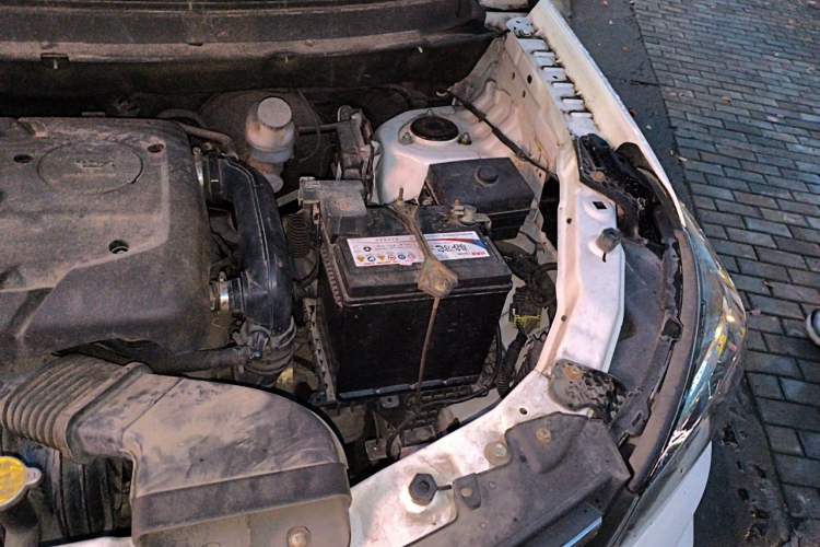 Used Dongfeng Fengon S560 2019 1.8L Manual Urban Model Engine Bay Left