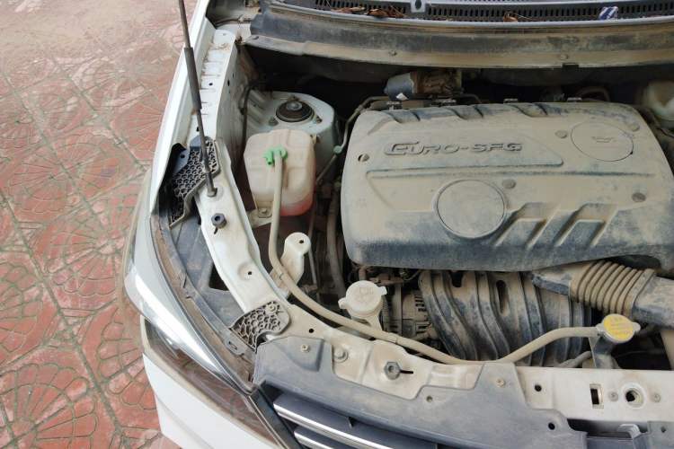 Used Dongfeng Fengon S560 2019 1.8L Manual Urban Model Engine Bay Right