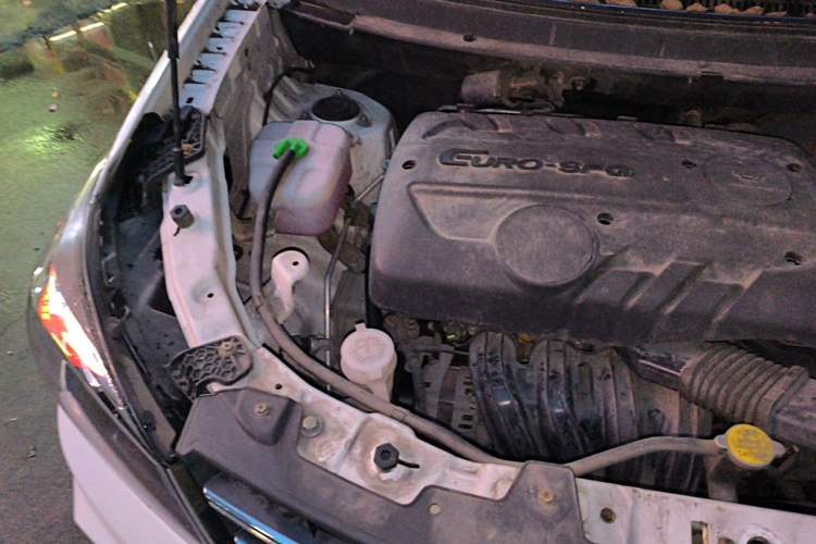 Used Dongfeng Fengon S560 2019 1.8L Manual Urban Model Engine Bay Right