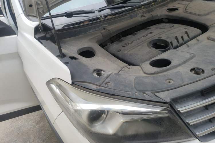 Used Dongfeng Fengon S560 2019 1.8L CVT Comfort Edition Engine Bay Right
