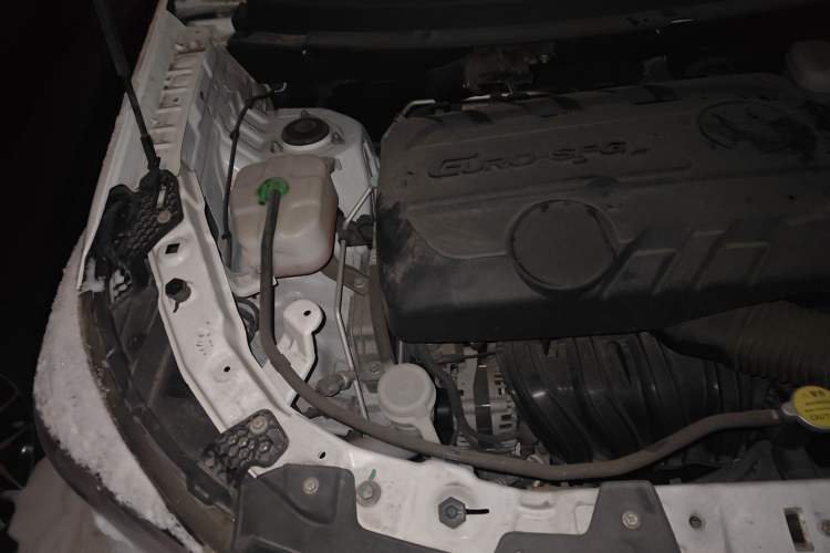 Used Dongfeng Fengon S560 2019 1.8L CVT Elite Model Engine Bay Right
