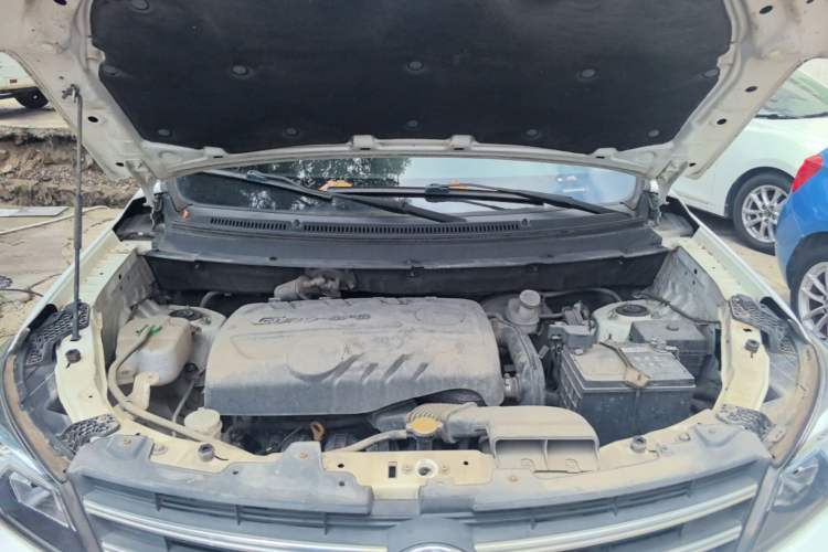Used Dongfeng Fengon S560 2019 1.8L Manual Urban Model Engine Bay