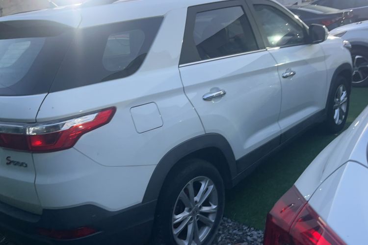 Used Dongfeng Fengon S560 2019 1.8L CVT Elite Model Exterior 3