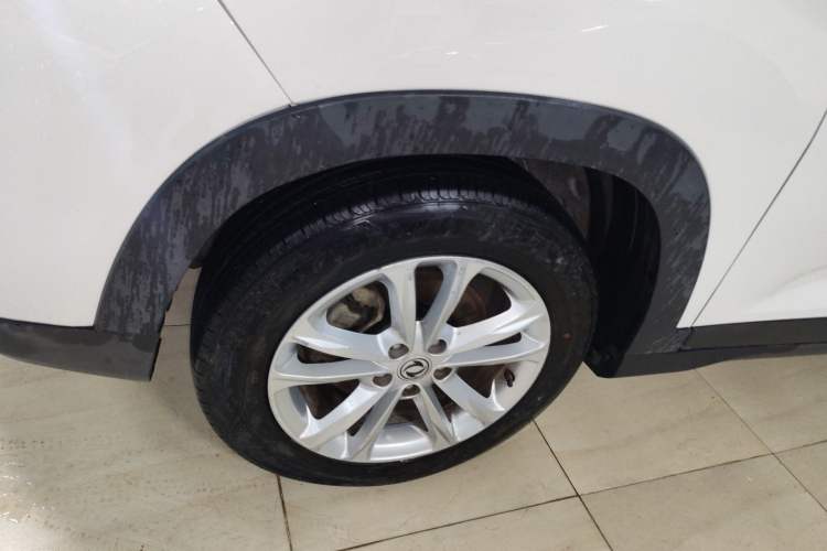 Used Dongfeng Fengon S560 2019 1.8L CVT Elite Model Exterior 4