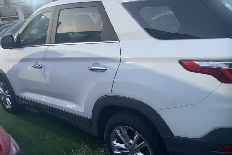Used Dongfeng Fengon S560 2019 1.8L CVT Elite Model Exterior 5