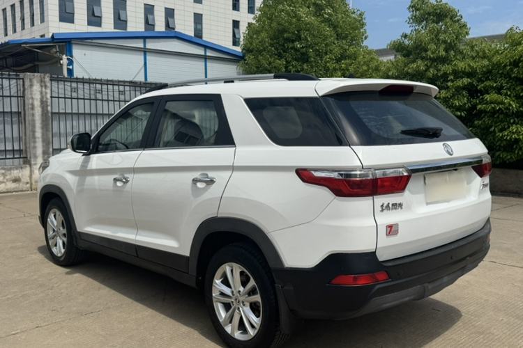 Used Dongfeng Fengon S560 2019 1.8L CVT Elite Model Exterior 5