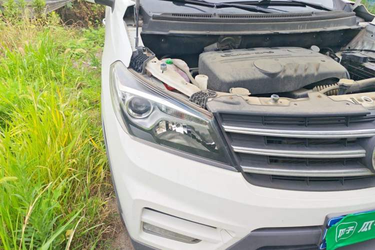 Used Dongfeng Fengon S560 2019 1.8L Manual Urban Model Exterior 6