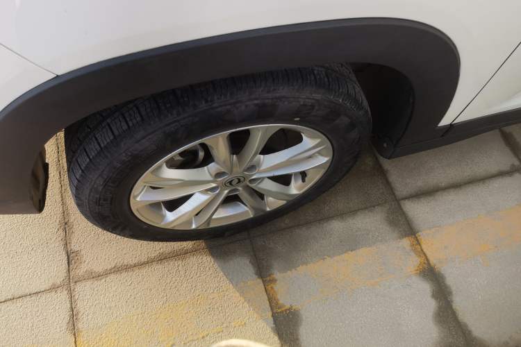 Used Dongfeng Fengon S560 2019 1.8L CVT Elite Model Exterior 7