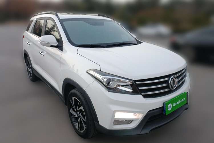 Used Dongfeng Fengon S560 2019 1.8L CVT Comfort Edition Front Right 45 Deg