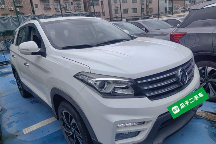 Used Dongfeng Fengon S560 2019 1.8L CVT Comfort Edition Front Right 45 Deg