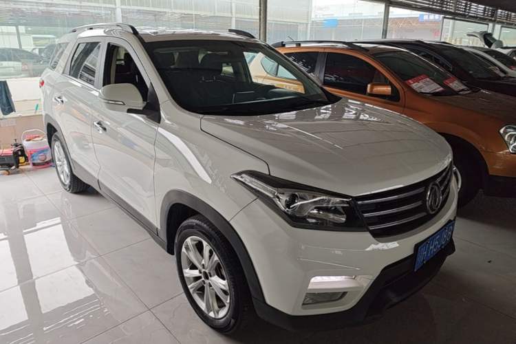 Used Dongfeng Fengon S560 2019 1.8L CVT Elite Model Front Right 45 Deg
