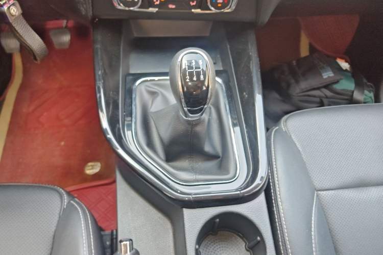 Used Dongfeng Fengon S560 2019 1.8L Manual Urban Model Gear Lever