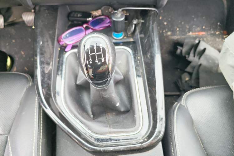 Used Dongfeng Fengon S560 2019 1.8L Manual Urban Model Gear Lever