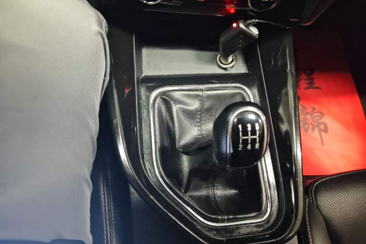 Used Dongfeng Fengon S560 2019 1.8L Manual Urban Model Gear Lever