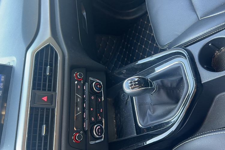 Used Dongfeng Fengon S560 2019 1.8L Manual Urban Model Gear Lever