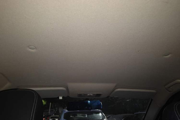 Used Dongfeng Fengon S560 2019 1.8L CVT Elite Model Headliner