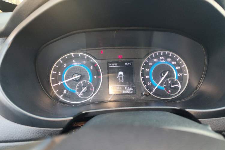 Used Dongfeng Fengon S560 2019 1.8L CVT Elite Model Instrument Cluster