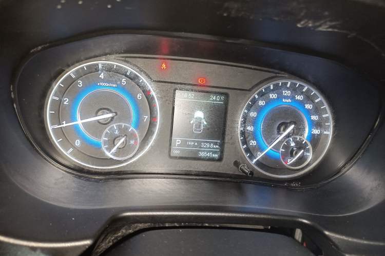 Used Dongfeng Fengon S560 2019 1.8L CVT Elite Model Instrument Cluster