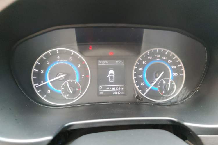 Used Dongfeng Fengon S560 2019 1.8L CVT Elite Model Instrument Cluster
