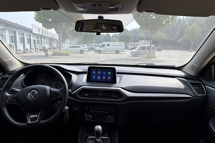 Used Dongfeng Fengon S560 2019 1.8L Manual Urban Model Interior 1