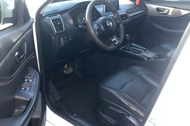 Used Dongfeng Fengon S560 2019 1.8L CVT Elite Model Interior 2