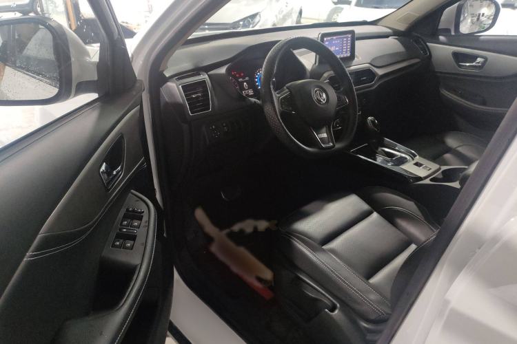 Used Dongfeng Fengon S560 2019 1.8L CVT Elite Model Interior 2