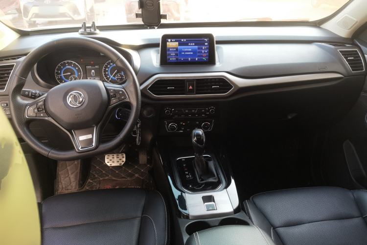 Used Dongfeng Fengon S560 2019 1.8L CVT Elite Model Interior 2