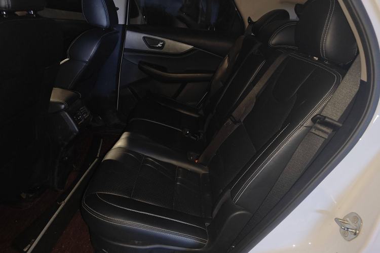 Used Dongfeng Fengon S560 2019 1.8L CVT Elite Model Interior 2