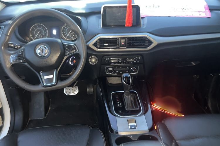 Used Dongfeng Fengon S560 2019 1.8L CVT Elite Model Interior 3