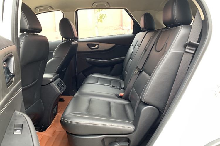 Used Dongfeng Fengon S560 2019 1.8L Manual Urban Model Interior 3