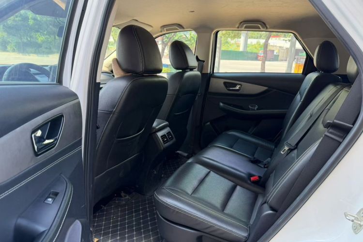 Used Dongfeng Fengon S560 2019 1.8L Manual Urban Model Interior 3