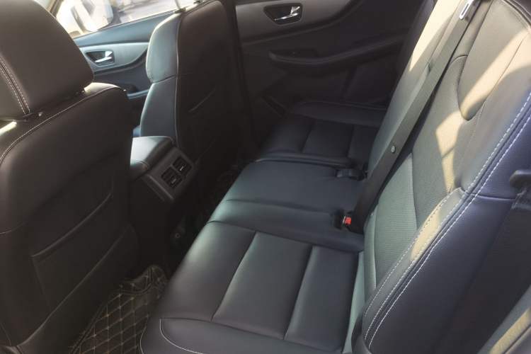 Used Dongfeng Fengon S560 2019 1.8L CVT Elite Model Interior 4