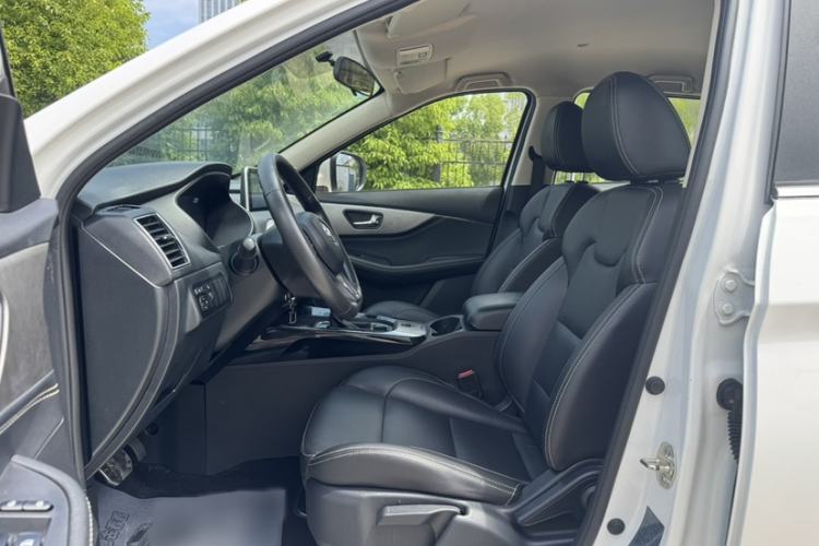 Used Dongfeng Fengon S560 2019 1.8L CVT Elite Model Interior 5