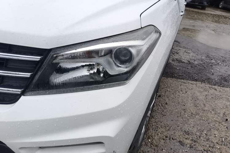Used Dongfeng Fengon S560 2019 1.8L CVT Elite Model Left Front Headlight