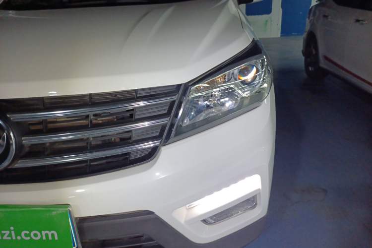 Used Dongfeng Fengon S560 2019 1.8L CVT Elite Model Left Front Headlight