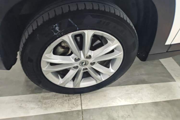 Used Dongfeng Fengon S560 2019 1.8L Manual Urban Model Left Front Wheel Hub