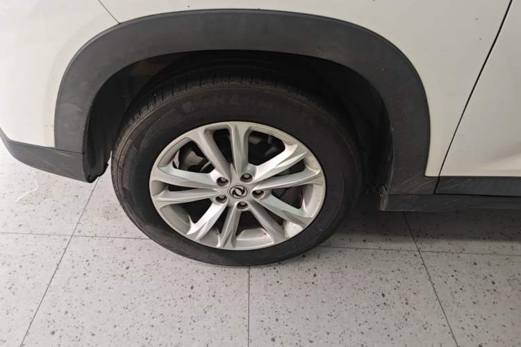 Used Dongfeng Fengon S560 2019 1.8L Manual Urban Model Left Front Wheel Hub
