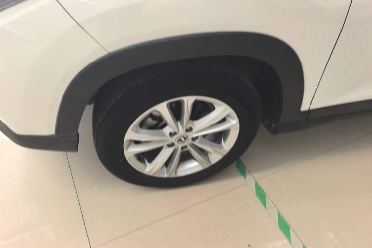 Used Dongfeng Fengon S560 2019 1.8L CVT Elite Model Left Front Wheel Hub