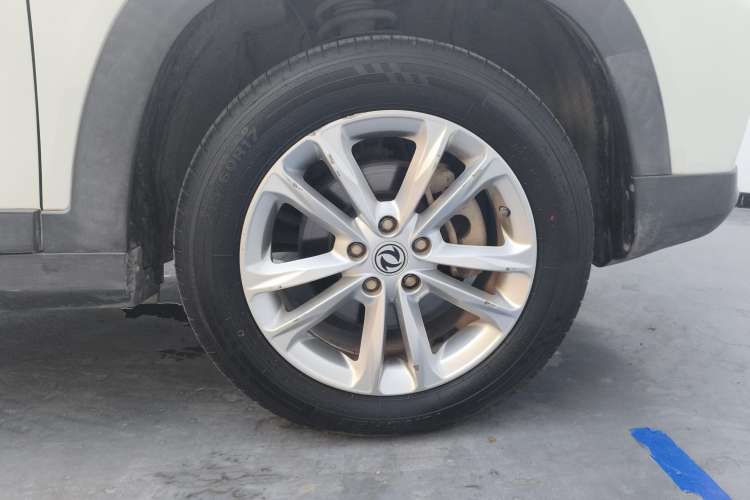 Used Dongfeng Fengon S560 2019 1.8L Manual Urban Model Left Front Wheel Hub
