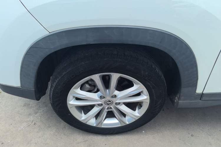 Used Dongfeng Fengon S560 2019 1.8L Manual Urban Model Left Front Wheel Hub