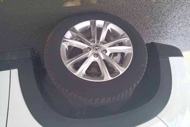 Used Dongfeng Fengon S560 2019 1.8L Manual Urban Model Left Front Wheel Hub