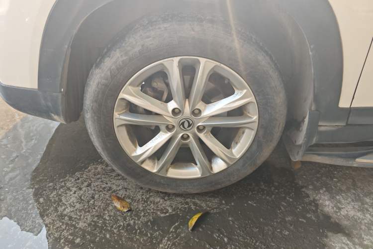 Used Dongfeng Fengon S560 2019 1.8L Manual Urban Model Left Front Wheel Hub