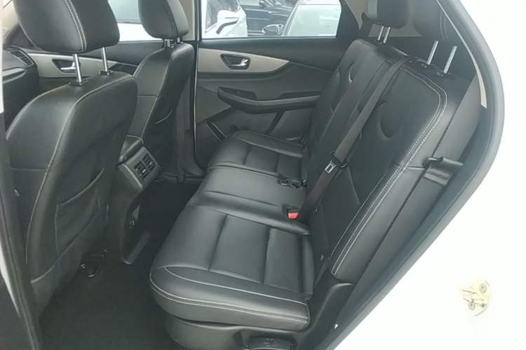 Used Dongfeng Fengon S560 2019 1.8L Manual Urban Model Left Rear Seat