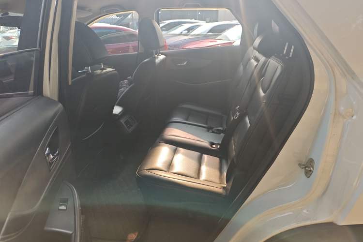 Used Dongfeng Fengon S560 2019 1.8L Manual Urban Model Left Rear Seat