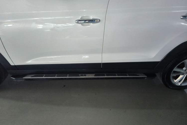 Used Dongfeng Fengon S560 2019 1.8L CVT Elite Model Left Side Sill